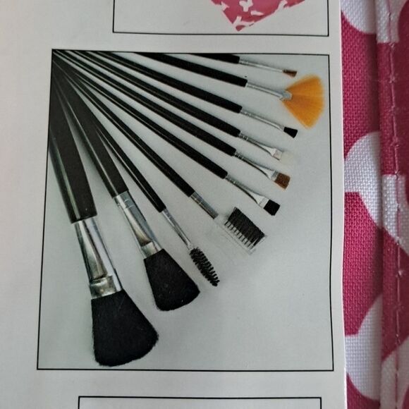 Smart essential  makeup brush kit. - Picture 3 of 5